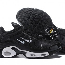 Men Nike Air Max Plus Tn Black and White Shoes