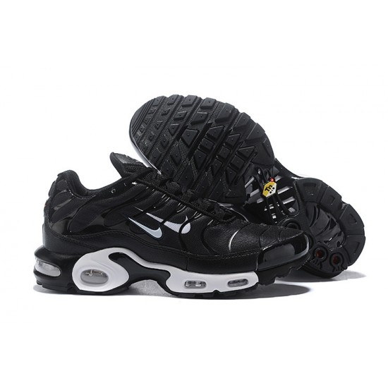 Men Nike Air Max Plus Tn Black and White Shoes